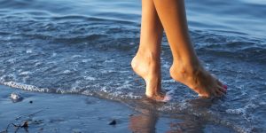Cuidar tus pies tras el verano